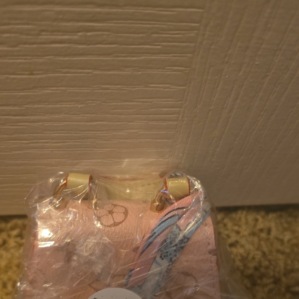 Pink Bag Keycharm With Little Scarf - Picture 2 of 2